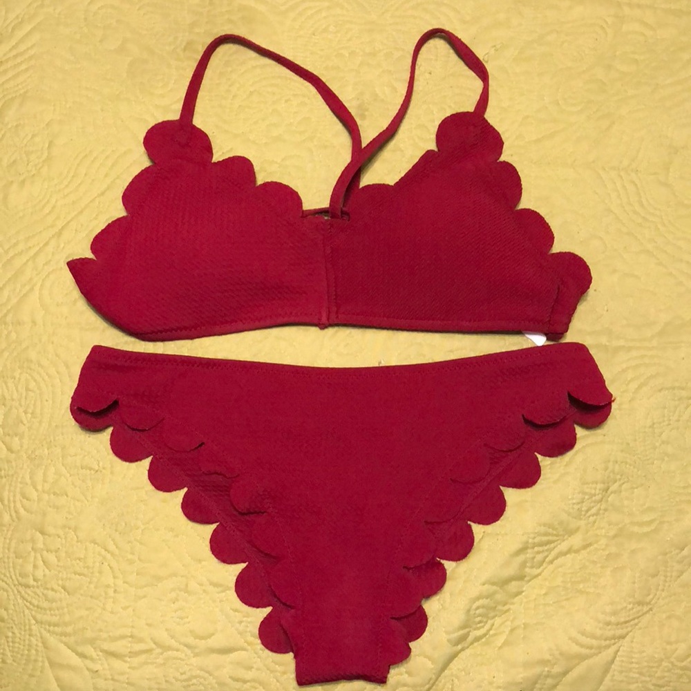Maroon scalloped bikini